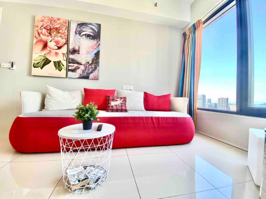 Tropicana 218 Macalister #Wondercolor #Infinity Pool #Georgetown #5Pax #2Br 2Bath #1King 1Queen 1Single #Quality Well Maintained #Private Host Esterno foto